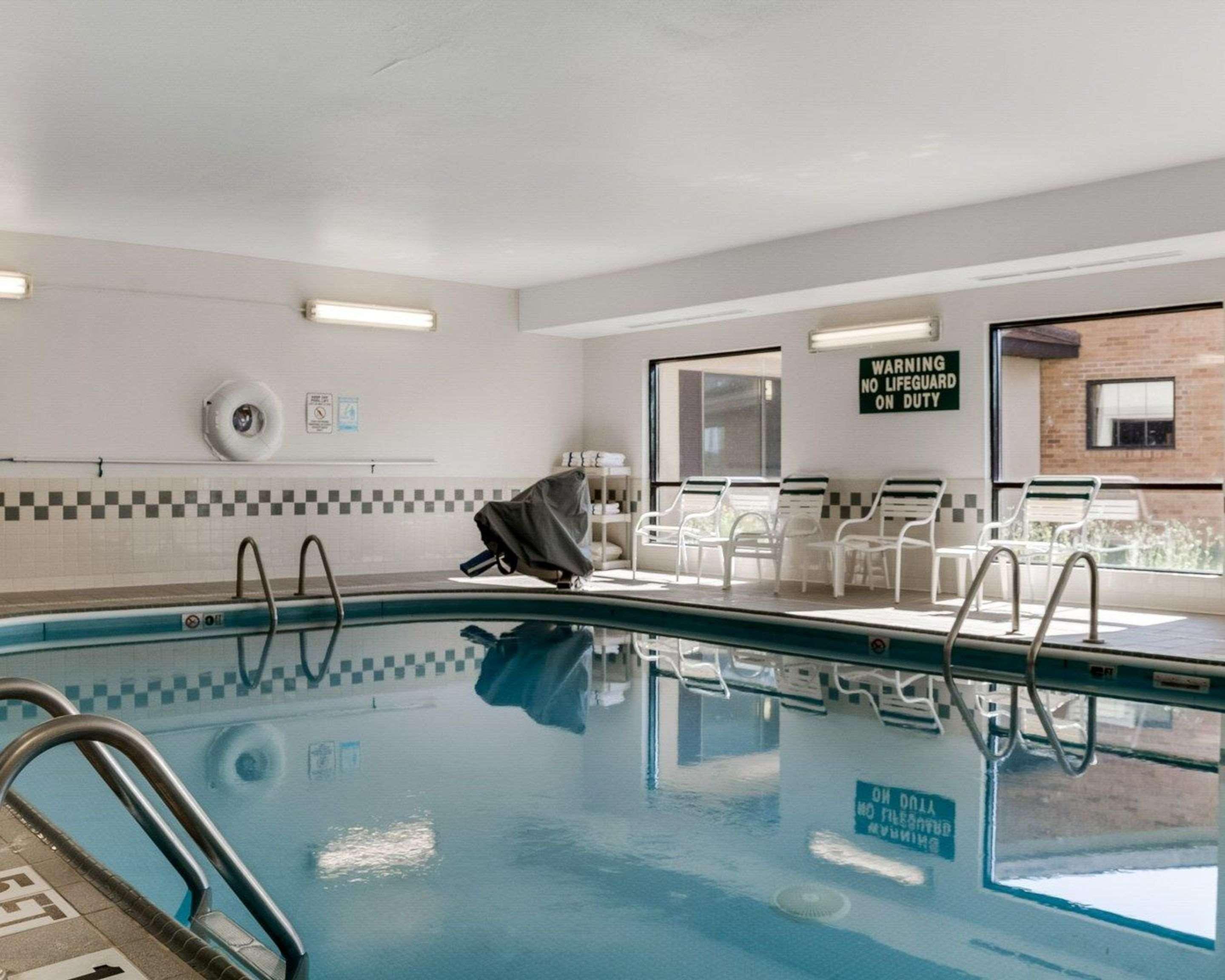 Comfort Inn Jamestown Bagian luar foto