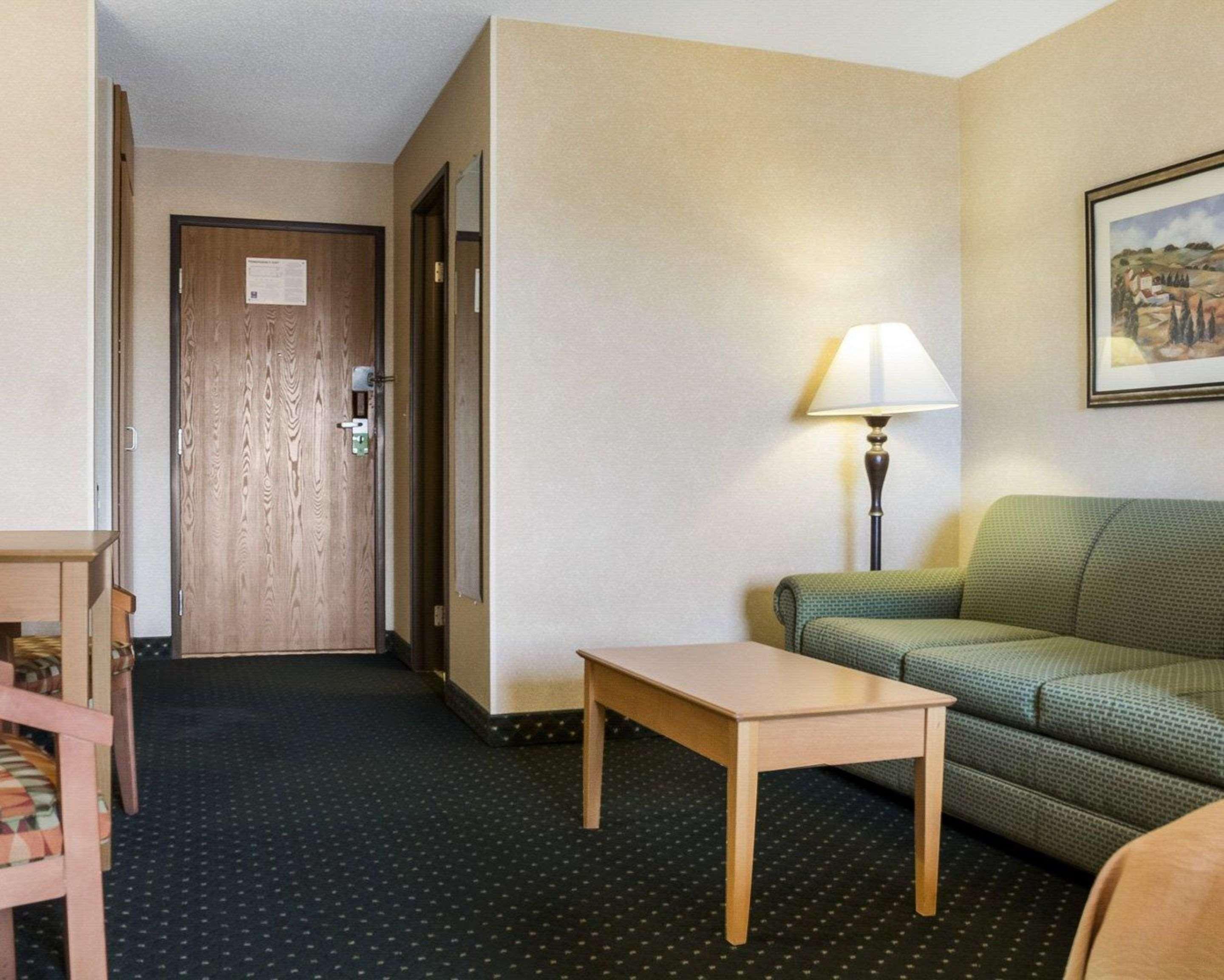 Comfort Inn Jamestown Bagian luar foto