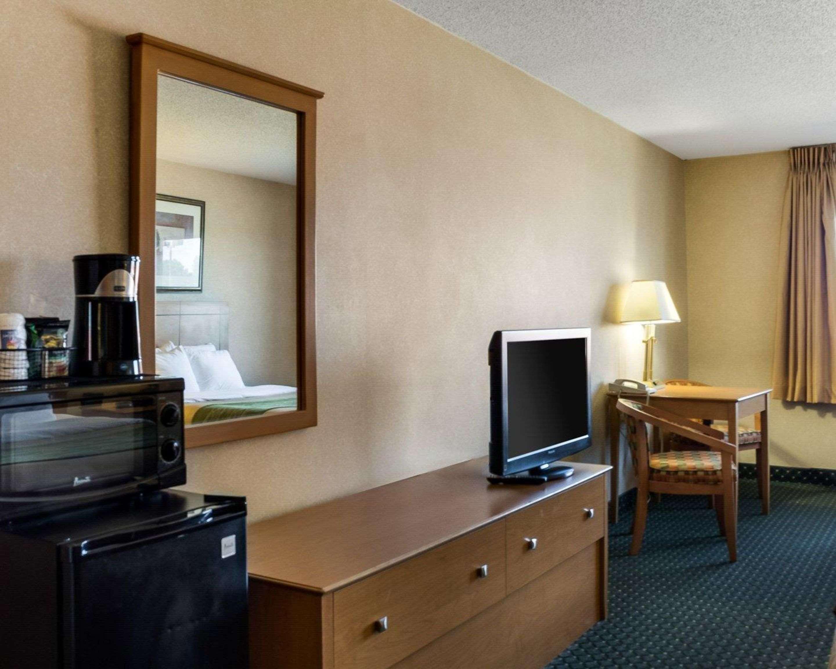 Comfort Inn Jamestown Bagian luar foto