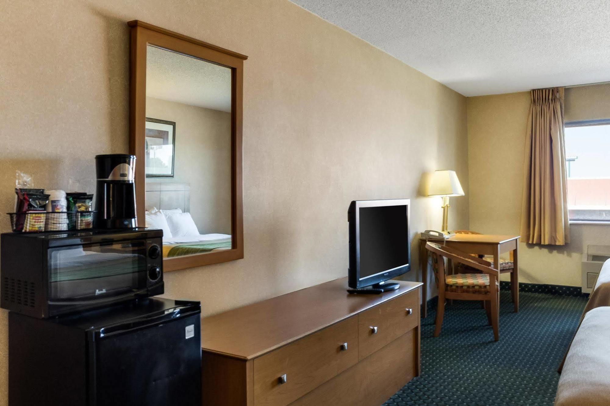Comfort Inn Jamestown Bagian luar foto