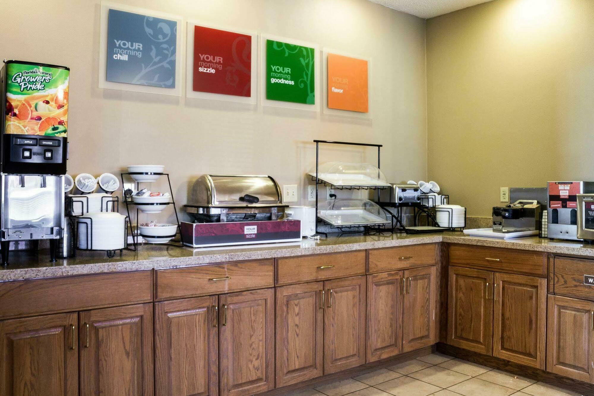 Comfort Inn Jamestown Bagian luar foto