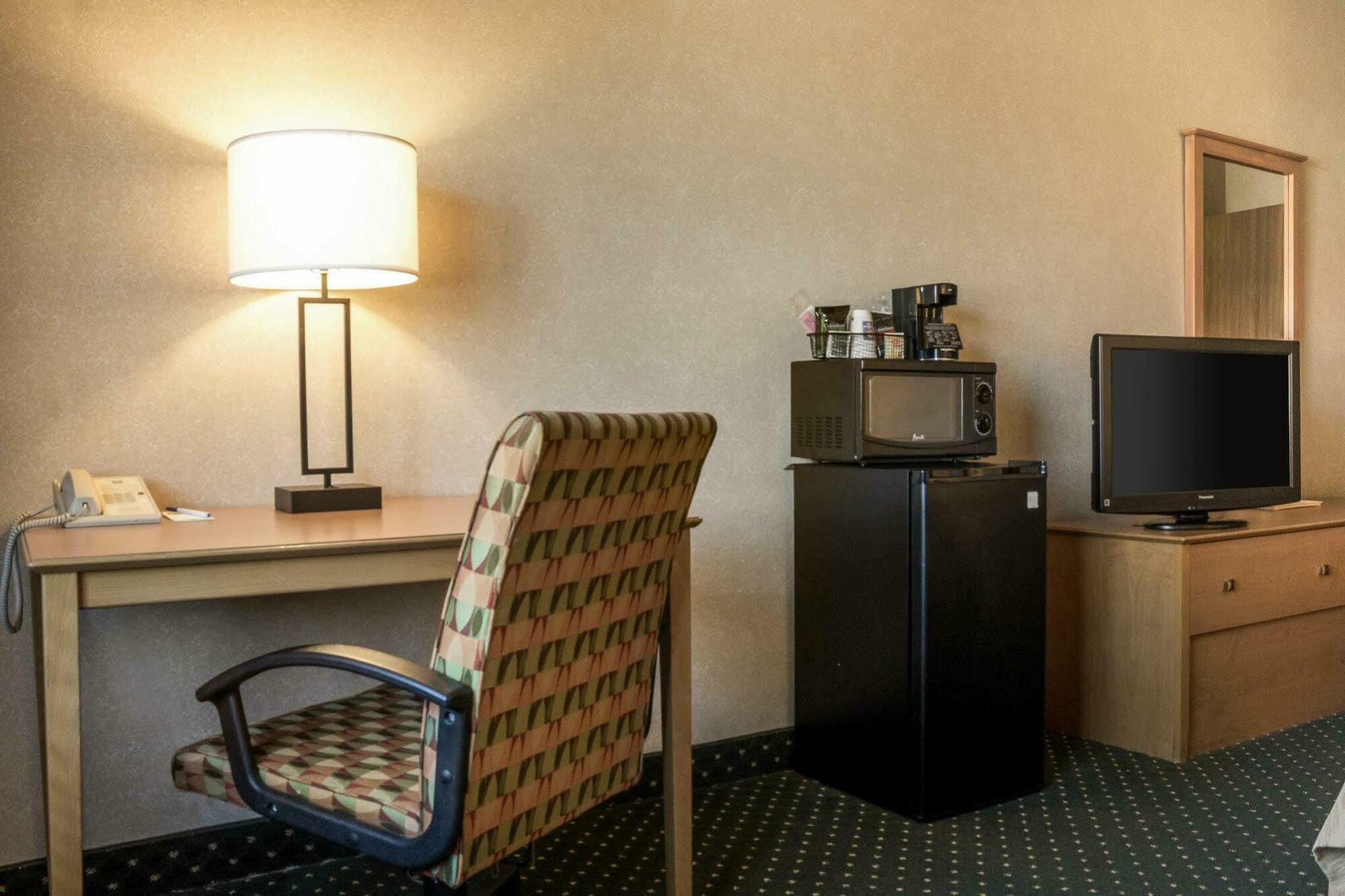 Comfort Inn Jamestown Bagian luar foto